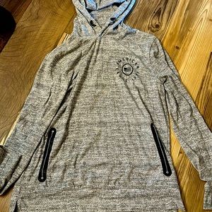 Hooded long sleeve